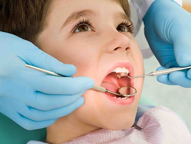 pedodonzia-dentista-bambini-adolescenti-ragazzi-salerno-nuova-tecnologia-dentale-roberto-landi